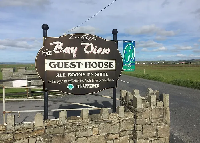 Lahiff'S Bay View Guest House